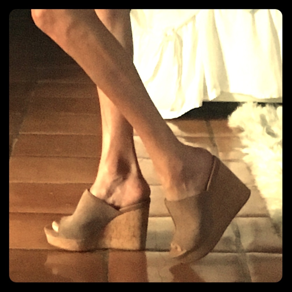 Wedge slip ons